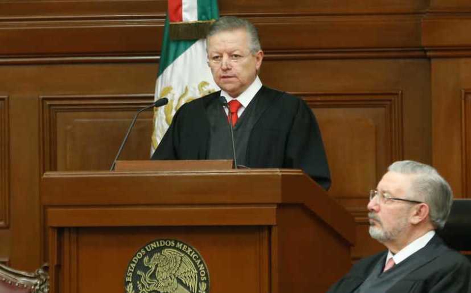 Arturo Zald&iacute;var, presidente de la SCJN.