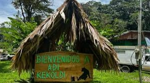 Entrada al territorio Ind&iacute;gena de K&euml;koldi, Costa Rica