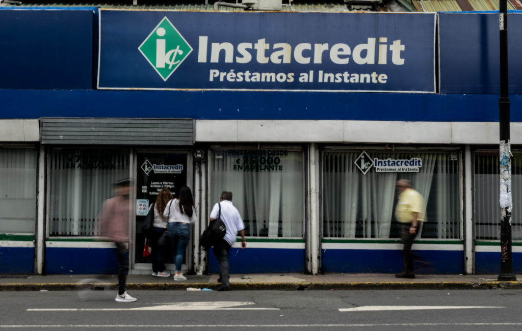 Fachada de una entidad financiera