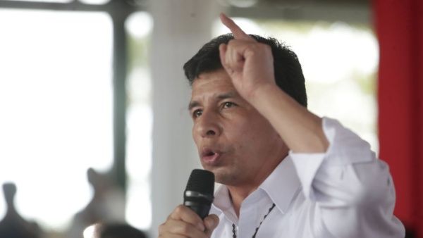 Pdte. Castillo plantea eliminar inmunidad gubernamental en Perú
