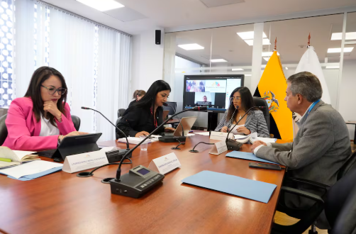 La comisi&oacute;n especializada ocasional para el tr&aacute;mite del proyecto de reforma parcial a la Constituci&oacute;n de la Rep&uacute;blica del Ecuador.