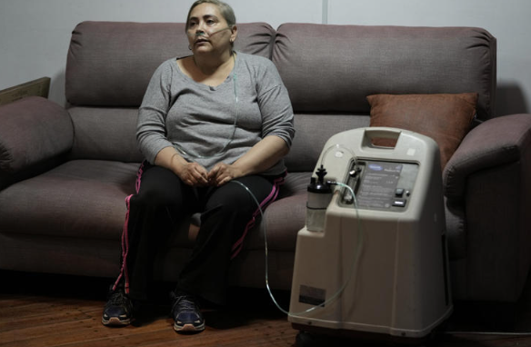 Linda Vidal, paciente de cáncer ecuatoriana, afectada por los cortes de luz.